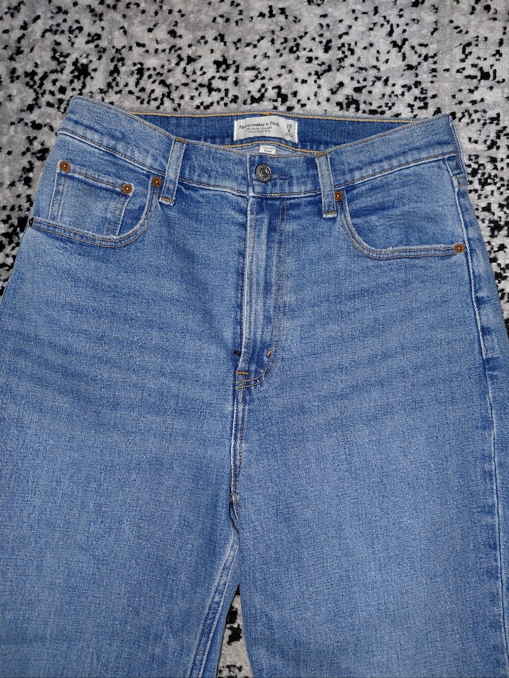 Abercrombie & Fitch Curve Love Ultra High Rise Ankle Straight Jeans Size 28 CC - Picture 9 of 12